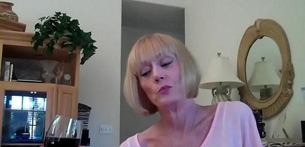  Talkative GILF Wants Your Attention